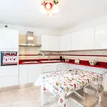 Dody By Interhome سانريمو
